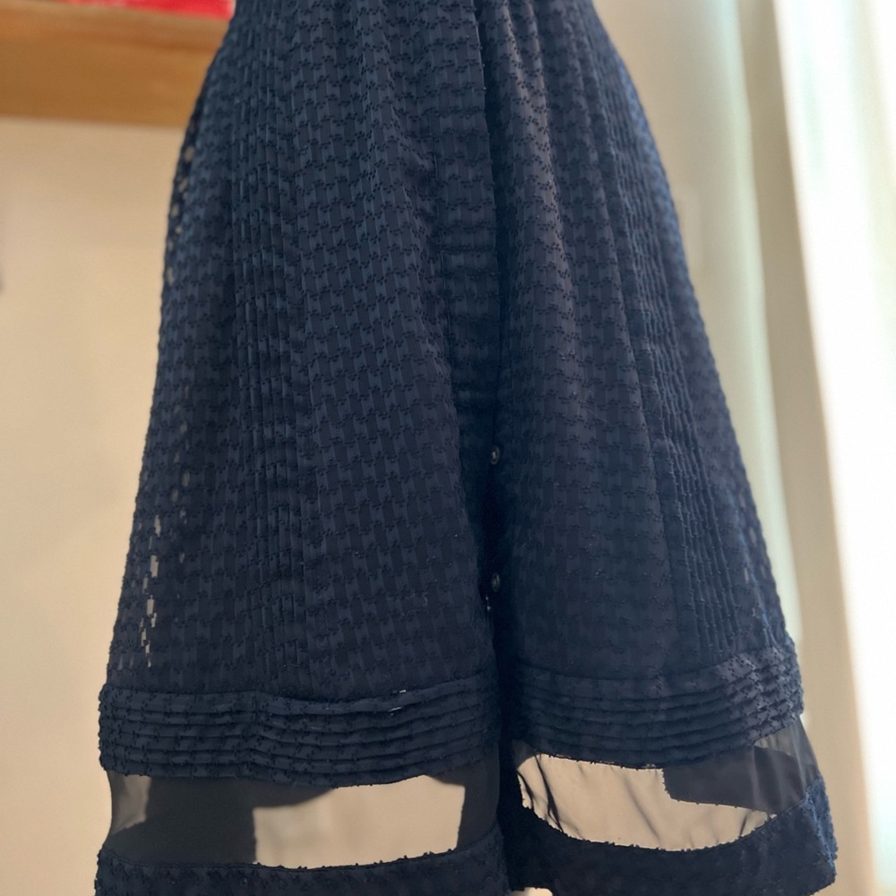 Banana Republic Geo Lace Sheer Panel Navy short Sleeve Dress - Picture 6 of 11